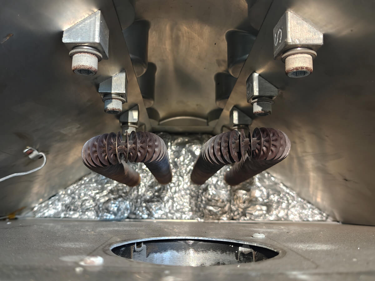 Internally heated three-part seat tool